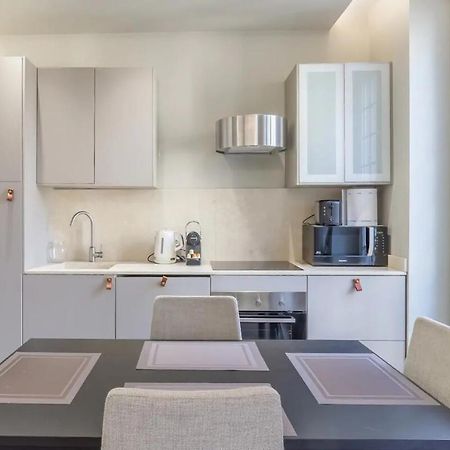 Private Furnished Apartment Ideally Located in The Carré d'Or Niza Exterior foto